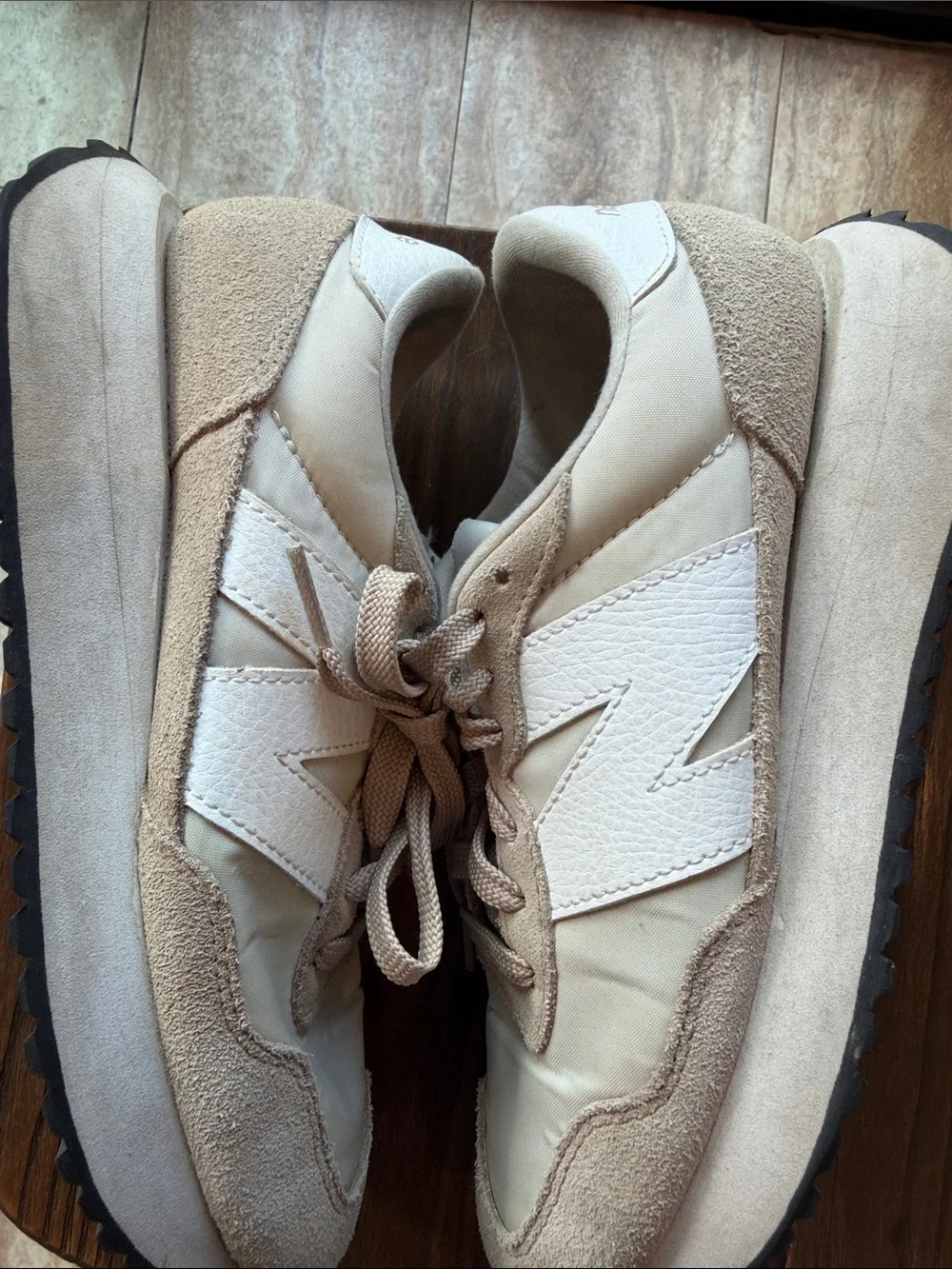 New Balance 237 Sneakers in Beige and Off-White
